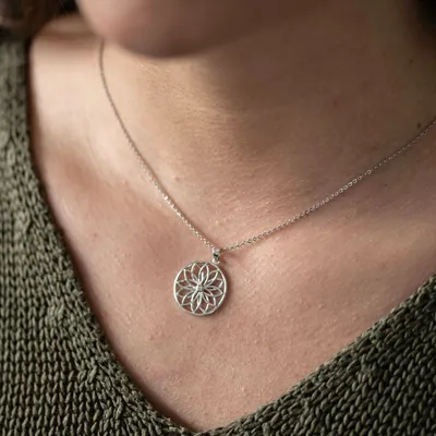 Produktbild von MATERIA by Matthias Wagner Mandala Blume Kettenanhänger 925 Silber rhodiniert mit Zirkonia KA-510-Silber, Auswahl :ohne Kette