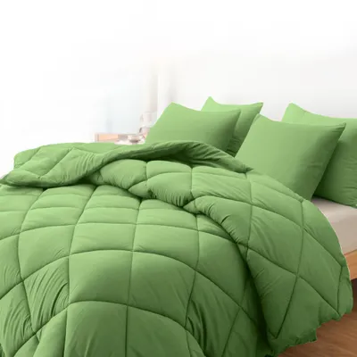 Produktbild von Sleep Comfy Deluxe 2-in-1 All Year Bettdecke 200x220 cm Khaki - Bettdecke ohne Bezug mit 2 Kissenbezügen 60x70 cm, Atmungsaktiv & Allergikergeeignet
