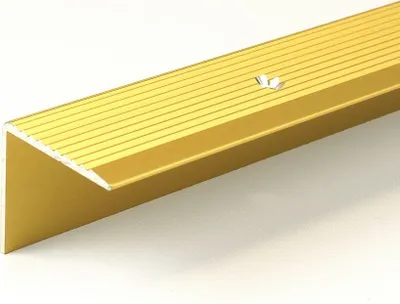 Produktbild von PROVISTON Treppenkante | 30 x 30 x 1000 mm | Treppenkantenprofil Treppenwinkel Winkelprofil Kombiwinkel Aluminium eloxiert Goldfarbig Gebohrt