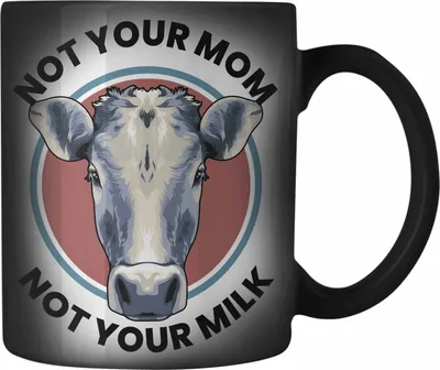 Produktbild von Trendation - Veganer Geschenk Lustige Farbwechsel Zauber-Tasse Vegetarier Geschenkidee Farbwechsel Zauber-Tasse Lustig für Geschenkset oder Geschenkbox Vagenerin Not Your Mom Not Your Milk (Schwarz)