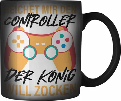 Produktbild von Trendation - Reichet Mir Den Controller Der König Will Zocken Geschenk Gaming Jungs Farbwechsel Zauber-Tasse (Schwarz)
