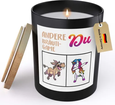 Produktbild von 22Feels Bräutigam Geschenk Hochzeit Spruchkerze Männer "Einhorn" Sojawachs Kerze im Glas Für Ihn Verlobter Groom To Be Handgemacht Duft Deko Vegan Nachhaltig - ZITRUS