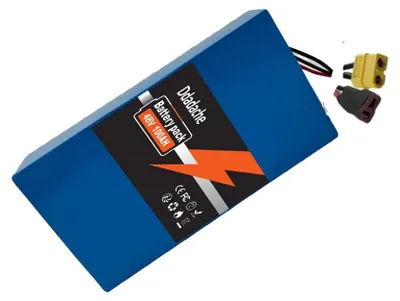 Obrázok produktu pre Li-ion batériový balík, kapacita 100 Ah, integrovaný systém riadenia batérie (BMS), nabíjačka XT60-T