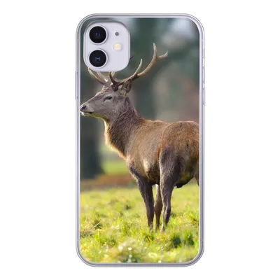 Produktbild von MuchoWow® Handyhülle Schutzhülle Hülle für iPhone 11 Rothirsch - Wiese - Grün Silikon Softcase Handy Hülle - Handytasche