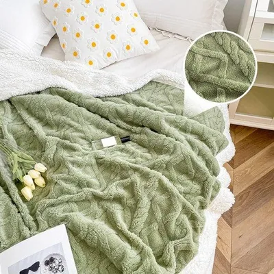 Produktbild von Decke, 150 x 200 cm, flauschig, Sherpa-Decke, Sofadecke aus Fleece, dicke Sofadecke, beidseitig, extra warme und weiche Sofadecke, grüne Wohndecke