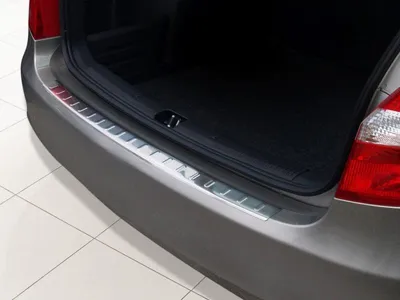 Obrázok produktu pre Chránič hrany kufra Škoda Fabia II. 2007-2014 (combi, matný)