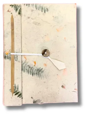 Image de Cahier grand format Lokta - Fleurs mixtes - 45 feuilles - Inclut un marque-page