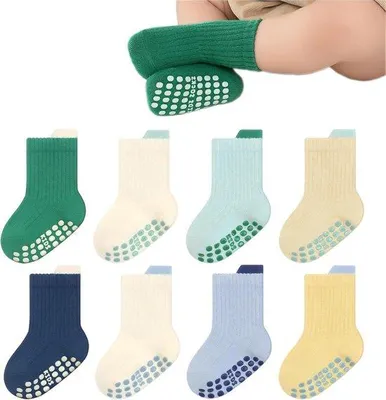 Produktbild von Famanu Antirutsch-Socken 8 Paar - Atmungsaktiv und bequem