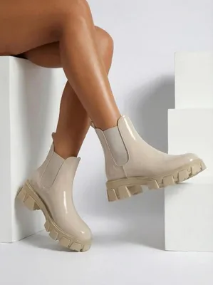 Produktbild von Royalfashion Stiefeletten mit massiver Sohle aus lackiertem  Calista Weide, Größe 40