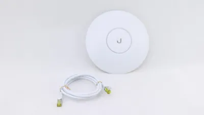 Produktbild von Ubiquiti Unifi AP AC Pro inkl. 1x Netzwerkkabel Accesspoint UAP-AC-PRO