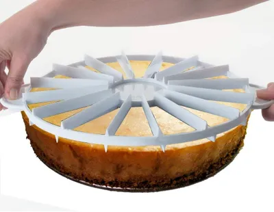 Produktbild von Kuchenteiler für 10 oder 12 Stücke