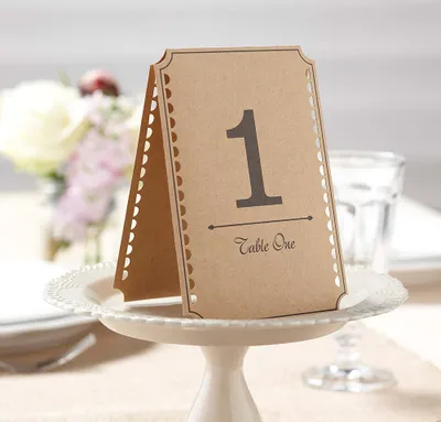 Produktbild von 12 Vintage Love Tischnummer-Kärtchen
