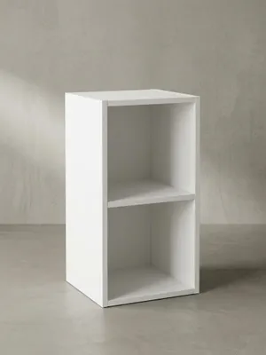 Frontale Ansicht des kompakten Standregals in Weiß mit den exakten Maßen 30x60x30 cm vor neutralem Hintergrund._#sku_BARWL5.175#