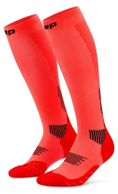 Produktbild von CEP RUN SOCKS TALL 5.0 Damen Laufsocken Kompressionssocken neon coral 4
