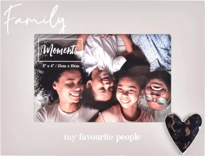 Produktbild von Celebrations - "Moments Family" Herz Bilderrahmen, aus Holz WD3506 (Einheitsgröße) (Grau)