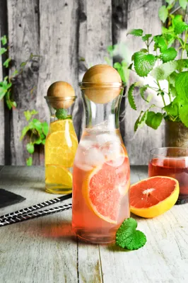 Immagine prodotto di Set di caraffe in vetro con tappo in legno: 1 caraffa da 270 ml e 1 caraffa da 470 ml (caraffa da vino, caraffa per l'acqua, decanter)