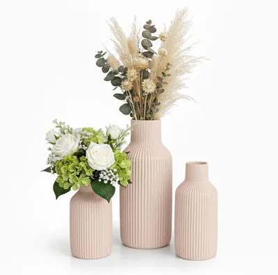 Produktbild von Set mit 3 Keramikvasen – für Blumen und Trockenblumen – 20x9x9 cm – Beige