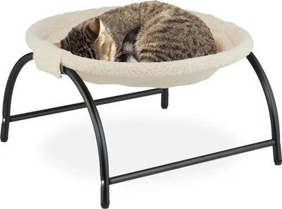 Immagine prodotto di Amaca per gatti Relaxdays da appoggio, poltroncina sospesa rialzata per gatti, in peluche, HBT 25x45x42 cm, lettino per gatti in acciaio, beige/nero