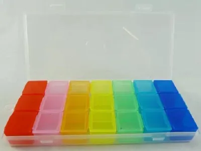 Produktbild von CHPN - Pillenbox - Medikamentenbox - Pillenbox - 7 Tage - 3 Boxen pro Tag - 21 Fächer - Medikamentenbox - Medikamente aufbewahren - Urlaubsaccessoire - Universell