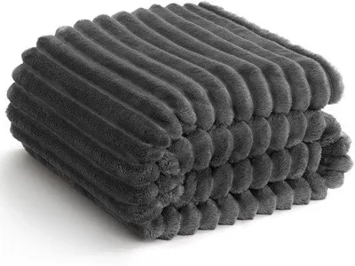 Produktbild von Famanu Flanell-Decke 150 x 200 cm - Grau - Weich - Warm - Atmungsaktiv