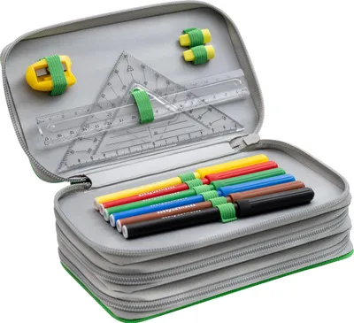 Imagen del producto de EBERHARD FABER 577473. Estuche escolar triple "Triple Decker" con temática de fútbol, con 36 piezas