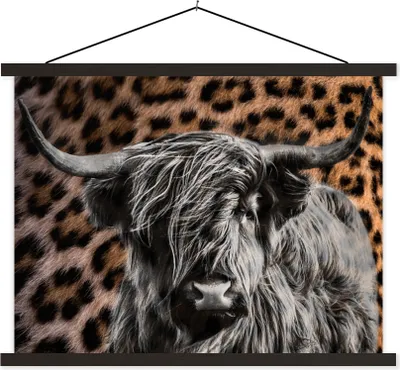 Produktbild von MuchoWow® Textilposter Schottisches Hochlandrind - Panther - Schwarz - Weiß 60x45 cm mit schwarzem Rahmen - Poster Schlafzimmer