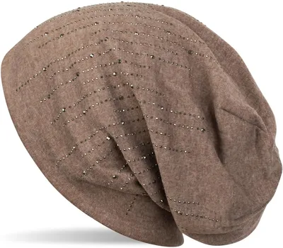 Produktbild von styleBREAKER Damen Beanie Mütze mit Strass Nieten im edlen Streifen Design, Slouch Longbeanie, Stoffmütze Einfarbig 04024086
