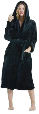 Immagine prodotto di Ibenzoa® Accappatoio in pile da donna con cappuccio – 100% poliestere, lunghezza al ginocchio, morbido velluto in pile, 2 tasche, taglie: SM (lunghezza 115 cm, larghezza 116 cm) / LXL (lunghezza 118 cm, larghezza 128 cm) / XXL (lunghezza 121 cm, larghezza 140 cm), colori: rosa, grigio chiaro, bordeaux, rosa, viola
