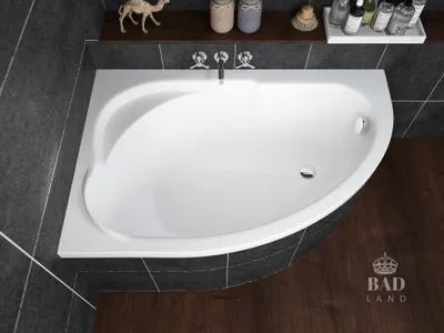 Zdjęcie produktu dla Wanna Akrylowa Zestaw 3w1 Asymetryczna 130x85 Lewa Biała, Nowoczesny Chrom Premium Syfon i Nogi (stelaż) w komplecie | BADLAND STANDARD