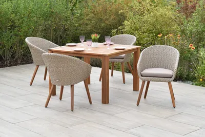 Obrázek produktu pro Sada zahradního nábytku Merxx "Arrone" 5 ks se stolem 110 x 110 cm, včetně polštářů - hliníkový rám s proutím z přírodního plastu a akátového dřeva