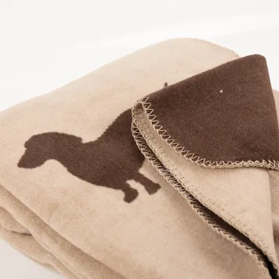 Produktbild von PAD Kuscheldecke Cozy up Dackel beige braun XL 150x200 cm