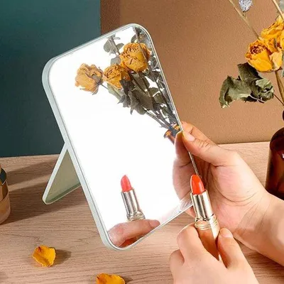 Immagine prodotto di Specchio da trucco di alta qualità per la cucina e il bagno.