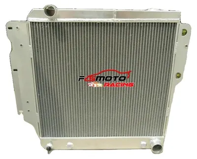 Produktbild von Aluminiumkühler, Kernabmessungen 18 1/2" x 20 1/8", Gesamtmaße 23 3/8" x 25 3/4", Halterungsbreite 24 1/2", unterer Schlauchanschluss 1 3/4", oberer Schlauchanschluss 1 1/2"