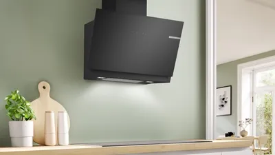 Produktbild von Bosch DWK81AN60, Serie 6, Wandesse, 80 cm, Klarglas schwarz bedruckt