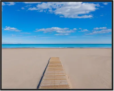 Produktbild von Wallario Wandbild Auf dem Holzweg zum blauen Meer, Größe: 40,30 x 50,30 cm, Poster mit schwarzem Aluminiumrahmen