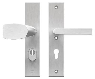 Produktbild von AXA Sicherheits Türbeschläge set - Edge Plus - Türklinken mit Langschild - PC72 mit Kernziehschutz - Kruk/Knopf - Aluminium