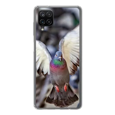 Produktbild von MuchoWow® Handyhülle Schutzhülle Hülle für Samsung Galaxy A12 Nahaufnahme einer fliegenden Taube Silikon Softcase Handy Hülle - Bild