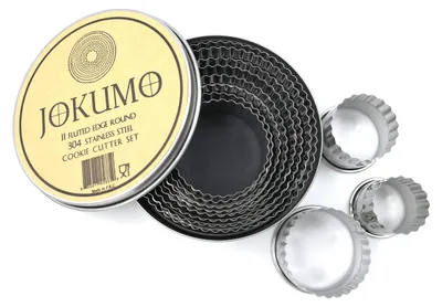 Zdjęcie produktu dla Zestaw foremek do ciastek okrągłych - 11 szt. - Stal nierdzewna 304 - Ząbkowane brzegi - 28 do 94 mm - Z pudełkiem