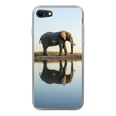 Produktbild von MuchoWow® Handyhülle Schutzhülle Hülle für iPhone SE 2020 Elefant - Wasser - Bäume - Tiere - Natur Silikon Softcase Handy Hülle - Kartenbesitzer