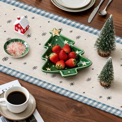 Obrázek produktu pro Uniqoos® ubrousky na stůl, rozměry 40 x 180 cm, světle modré barvy, 100% polyester s vzhledem lnu, vhodné jako slavnostní dekorace na vánoční stůl, do domácnosti a zahrady