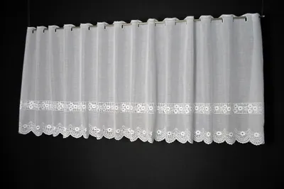 Produktbild von Gardinen Kranzusch Scheibengardine Batist bestickte Blumen 47x63 cm H/B Weiß Bistrogardine Vorhang Küche 1er Pack