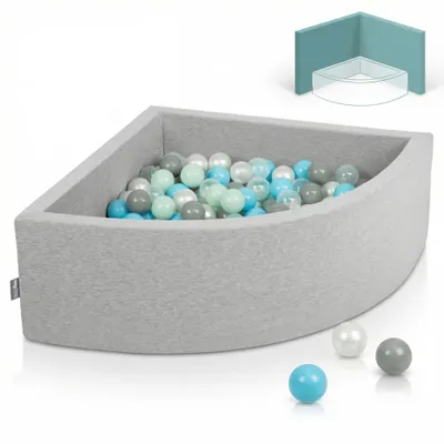 Immagine prodotto di KiddyMoon 90x30cm/200 palline ∅ 7cm Piscina a secco triangolare con palline Certificata  EU, Grigio chiaro: Perla/Grigio/Trasparente/Azzurro/Menta