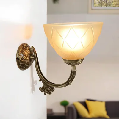 Produktbild von Wandlampe Messing Glas E14 (B) 14 x (H) 19 cm Handarbeit Wandleuchte innen