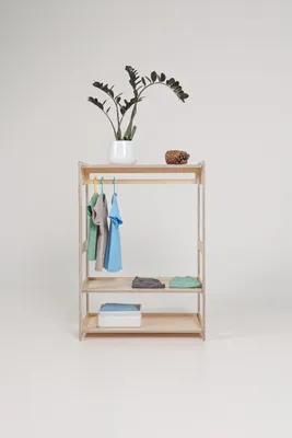 Image de Armoire ouverte pour enfants - avec étagères
