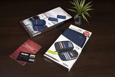 Produktbild von TROIKA Etui SAFE FLIGHT dunkelblau