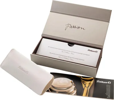 Productafbeelding van Pelikan 996827 Pelikan vulpen "Souverän 400", zwart/goud