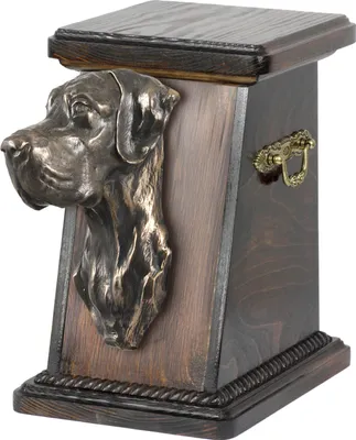Produktbild von Deutsche Dogge, Ulmer Dogge, Große Dogge II eine Ascheurne für Hunde, eine elegante Urne mit einer Statue, eine Gedenkurne mit dem Porträt eines Hundes von der Marke Art-Dog