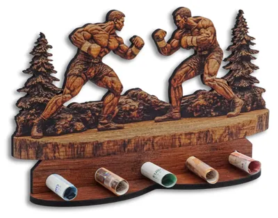 Produktbild von Geschenkverpackung in Holzoptik mit Kampfsportmotiven.