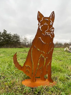 Produktbild von Gartenfigur Hund Schäferhund sitzend klein 50x29cm auf Platte Wetterfest Edelrost Gartendeko Rost Metall Rostfigur Hunde Figur Tier