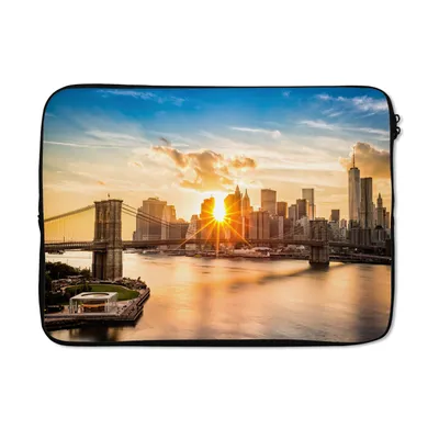 Produktbild von MuchoWow® Laptop Hülle 14 ZollNew York - Brooklyn Bridge - Wasser Laptoptasche - Laptoptasche - Stoßsicher - Schutzhaube